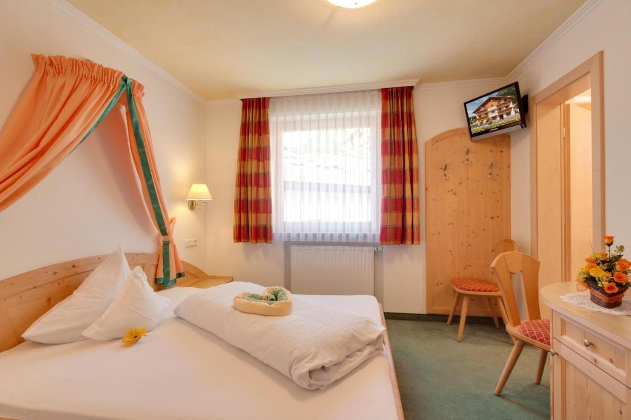 Hotel Theiner Graun im Vinschgau Exterior foto