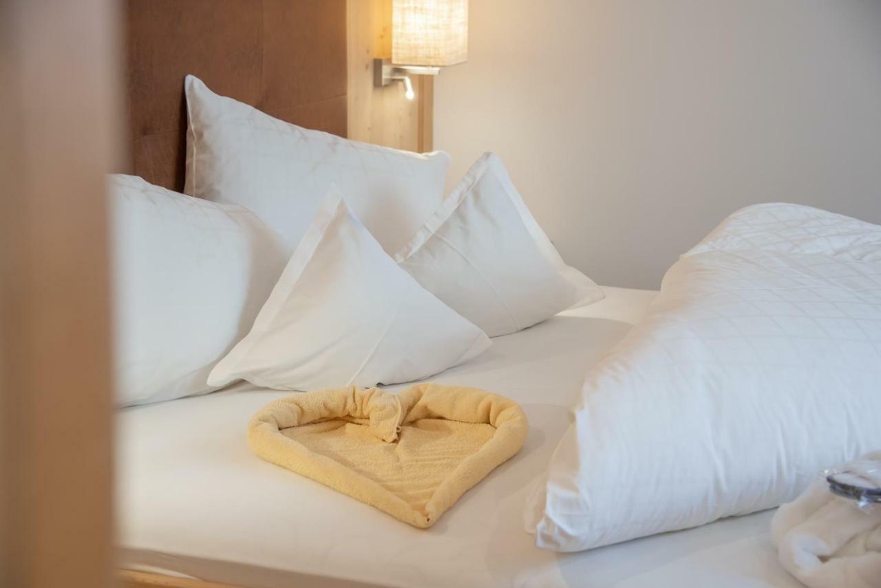 Hotel Theiner Graun im Vinschgau Exterior foto