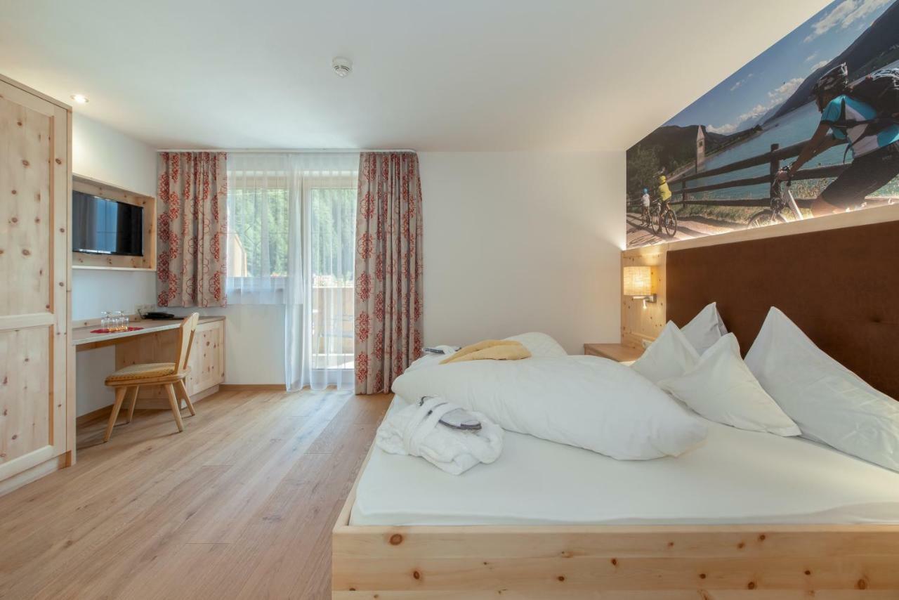 Hotel Theiner Graun im Vinschgau Exterior foto
